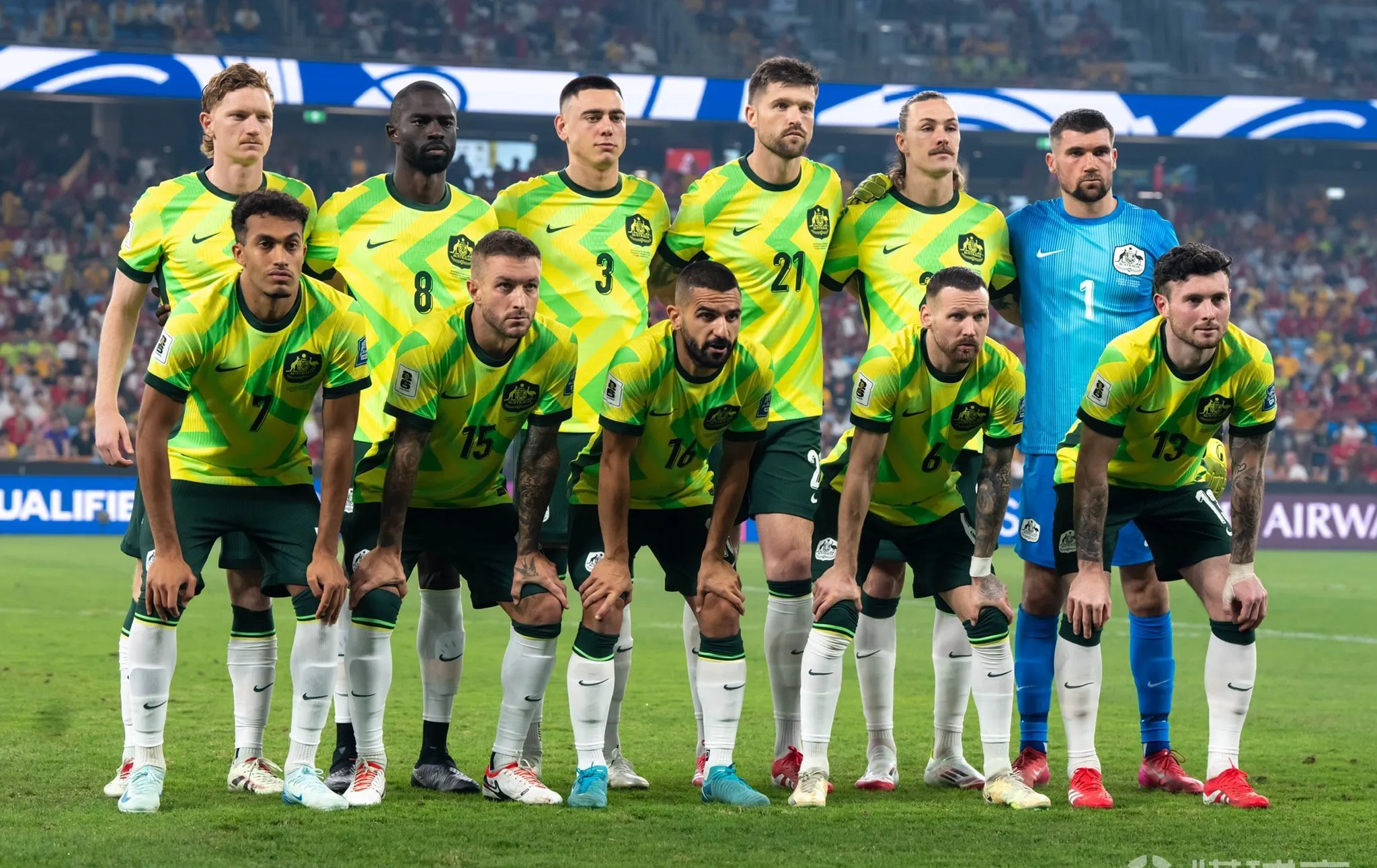 澳大利亚队教练压力巨大！，Doinb遭遇二十持续失利热度持续攀升(澳大利亚篮球队教练)