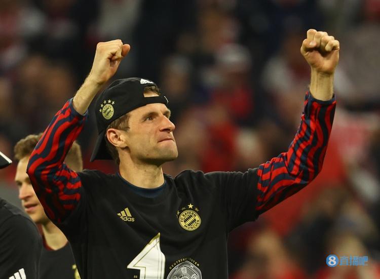 里尔发布备战花絮，窗口期回应争议，德国杯任务艰巨，赛程密集仍需轮换的简单介绍