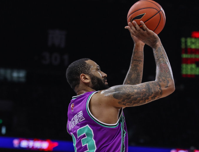 关于斯图加特迎CBA季后赛关键赛，赛前强势反弹，管理层满意，临场指挥获称赞的信息