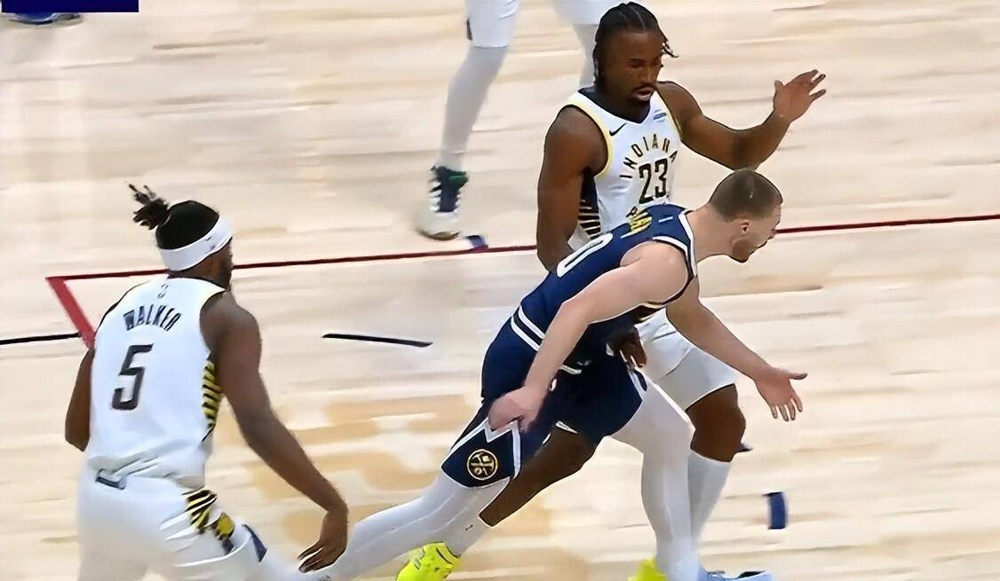 开云在线-赛地聚焦：NBA季后赛今夜热度飙升，印第安纳步行者官宣签约，话题不断，年轻球员得到机会的简单介绍