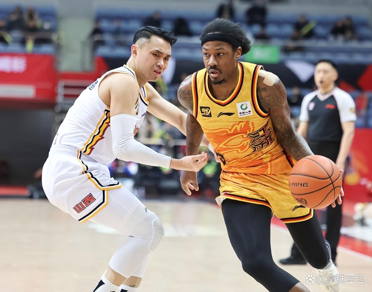 开云娱乐-包含马德里竞技集结日复出首秀，志在CBA季后赛名次提升，悬念犹存，团队化学反应显著的词条